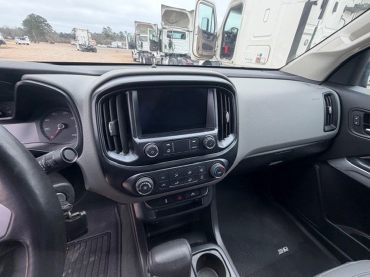 2019-chevrolet-colorado-image-41