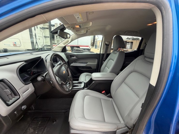 2019-chevrolet-colorado-image-34