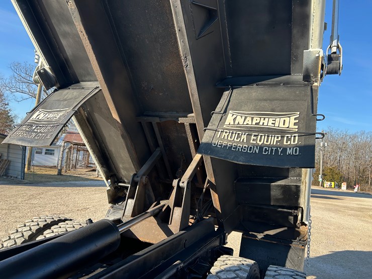 2013-international-durastar-4400-image-59