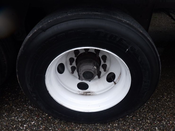 2016-great-dane-champion-se-image-8