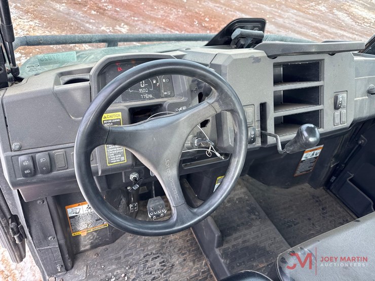 2019-john-deere-xuv-835m-utv-image-12