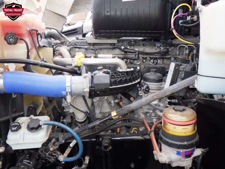 2019-freightliner-coronado-122-image-21