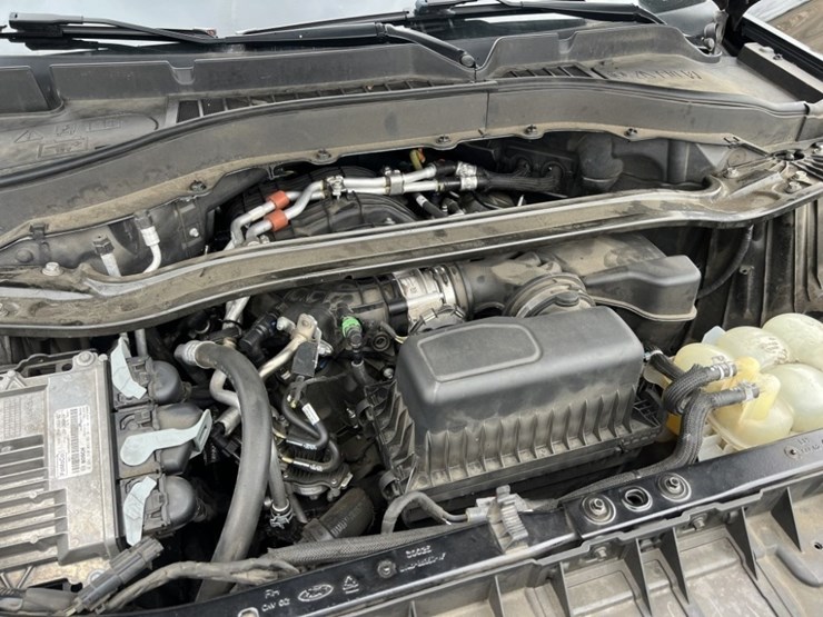 2021-ford-explorer-image-10