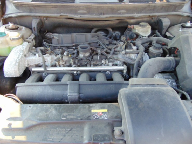 2010-volvo-xc90-image-8