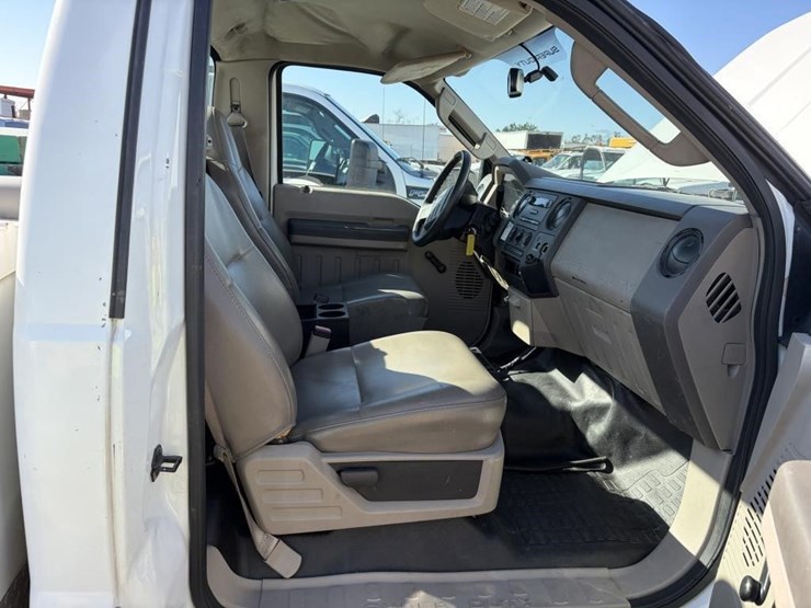 2008-ford-f250-image-9