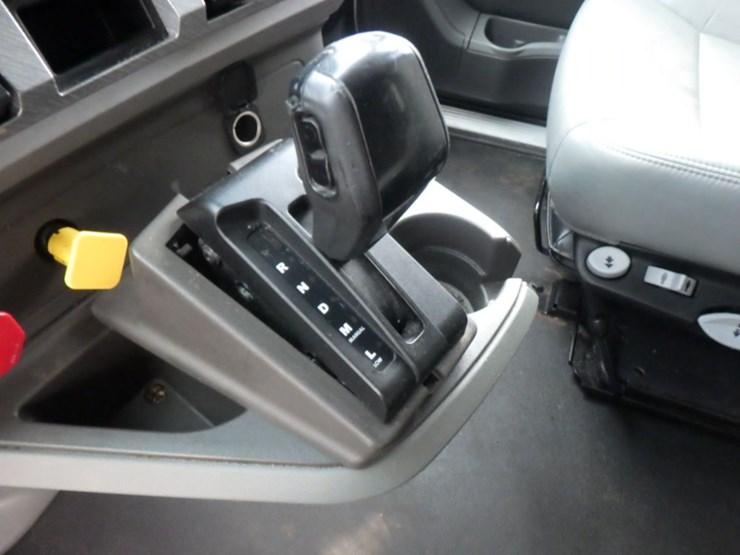 2017-kenworth-t680-image-20