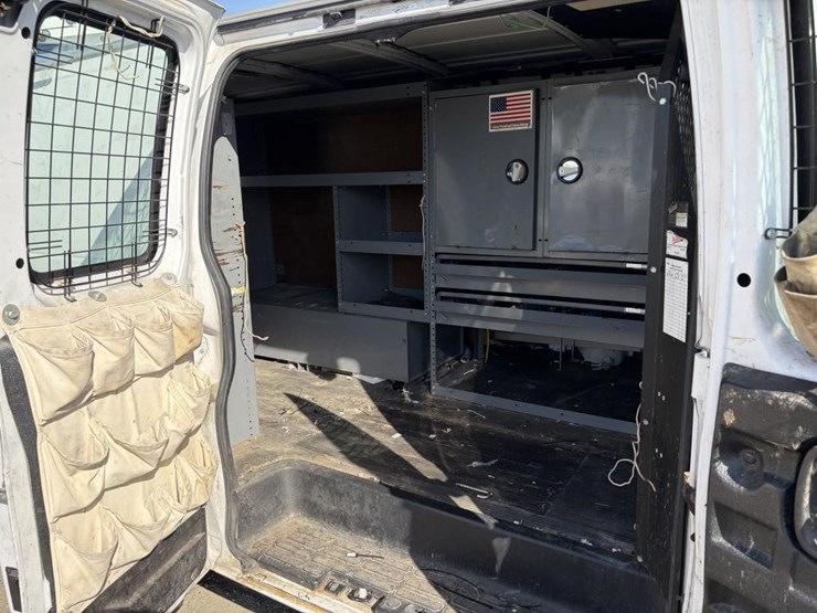 2006-utility-van-image-9