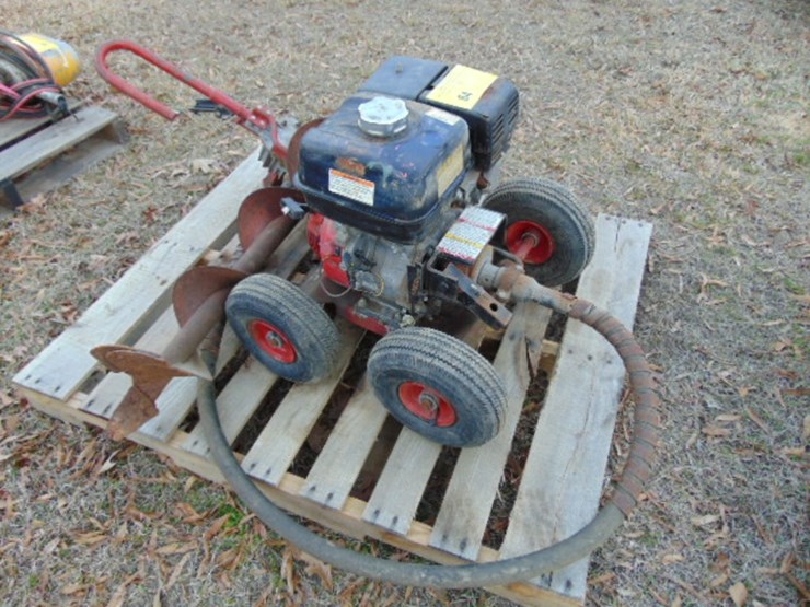 little-beaver-post-hole-digger-image-1