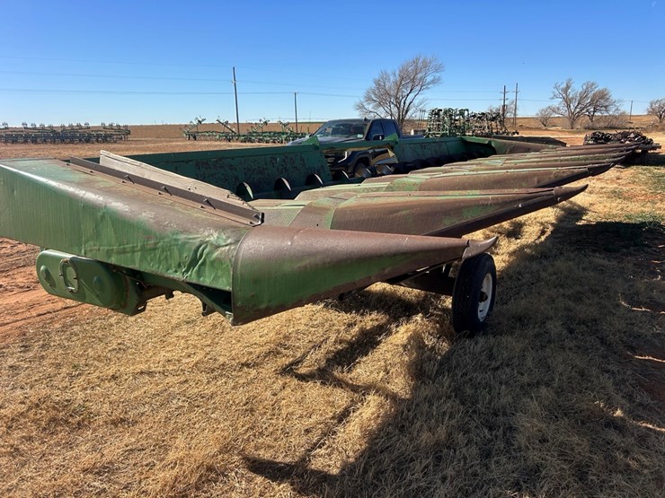 john-deere-845-image-7