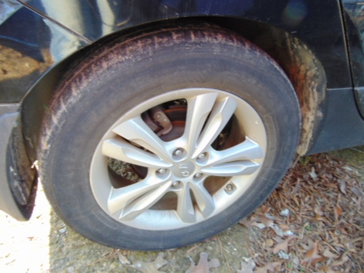 2013-hyundai-tucson-image-3