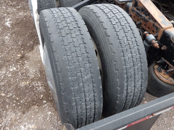 2019-freightliner-cascadia-126-image-20