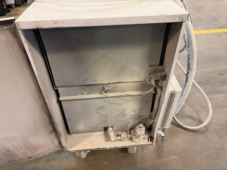 l.b.-white-premier-350df-heater-image-6