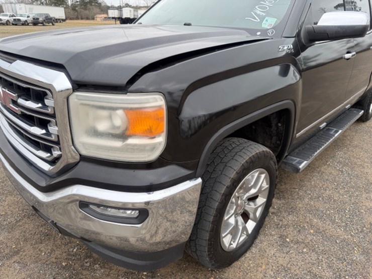 #428-•-2015-gmc-k1500-pickup-image-16