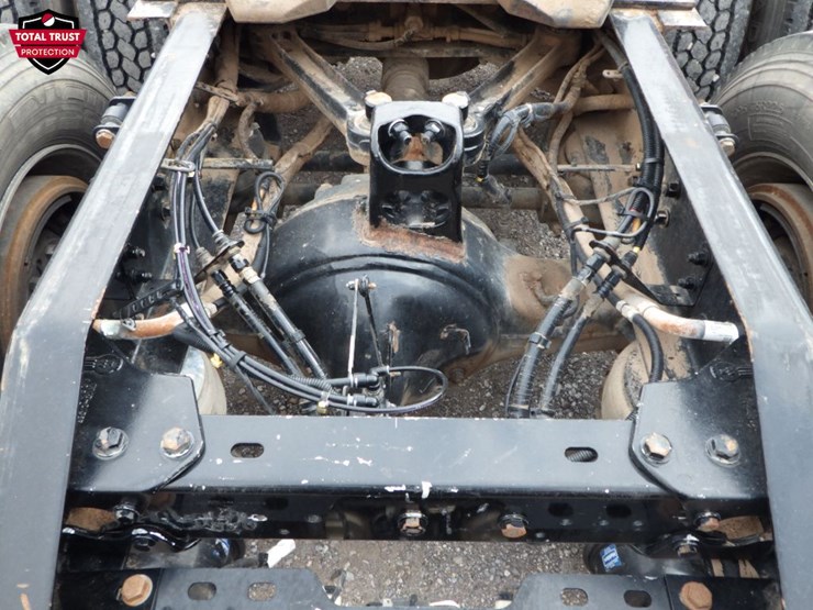 2019-kenworth-t880-image-11