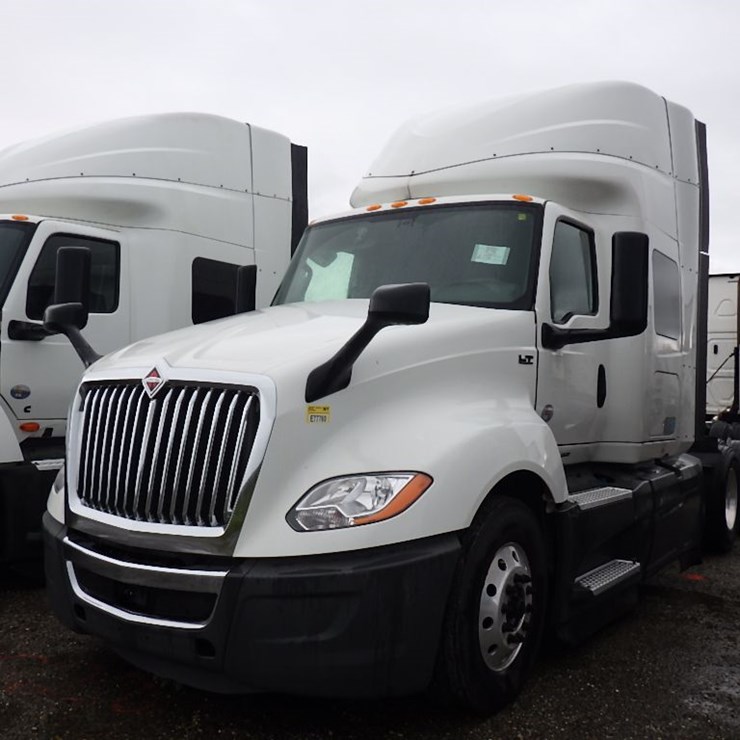 2022 INTERNATIONAL LT