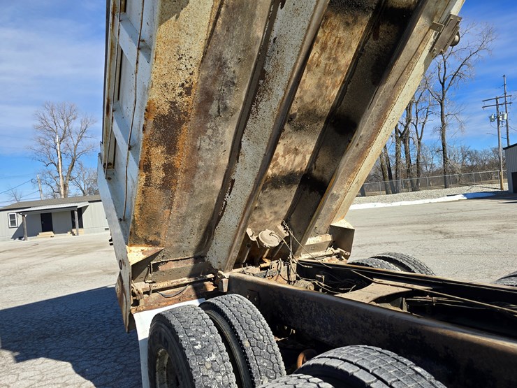 1998-mack-dm600-image-46