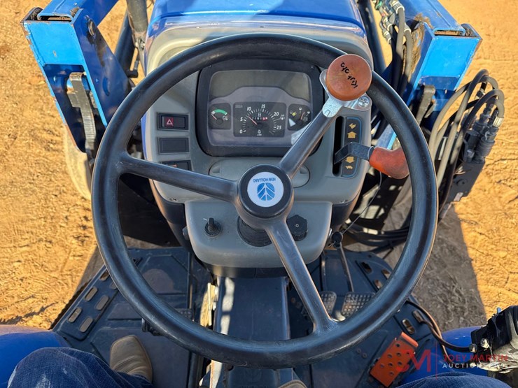new-holland-tn55-image-13