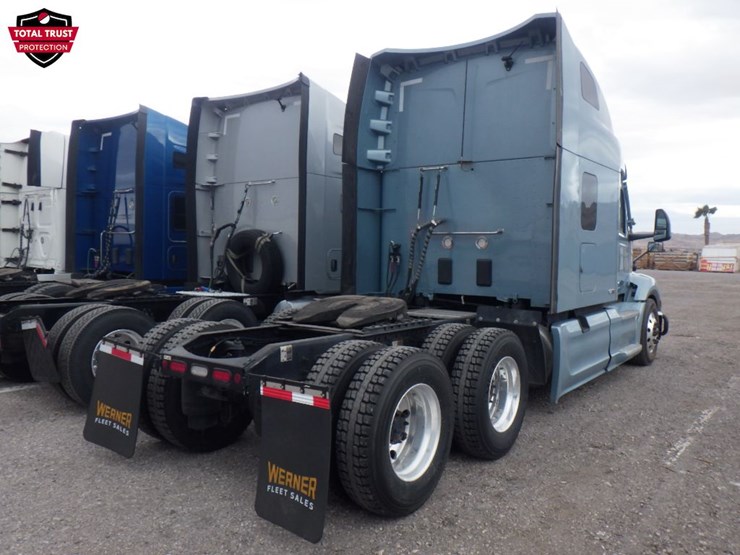 2022-peterbilt-579-image-7