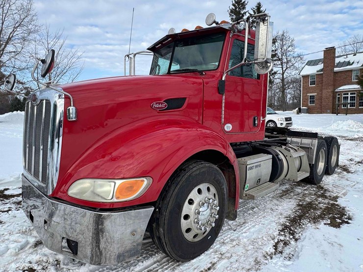 2012-peterbilt-386-image-5