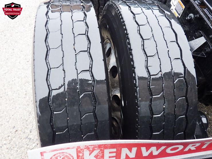 2024-kenworth-t680-image-8