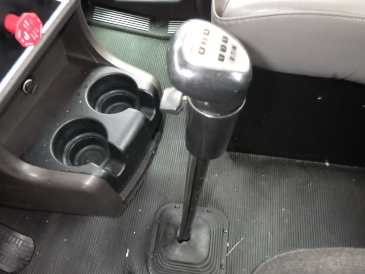 2014-kenworth-t660-image-16