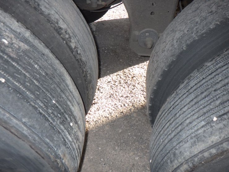 2022-utility-4000d-x-image-14