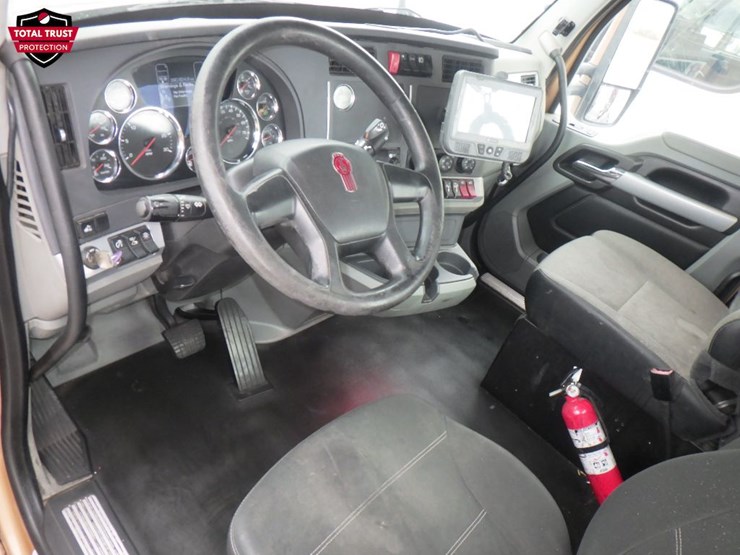 2022-kenworth-t680-image-15