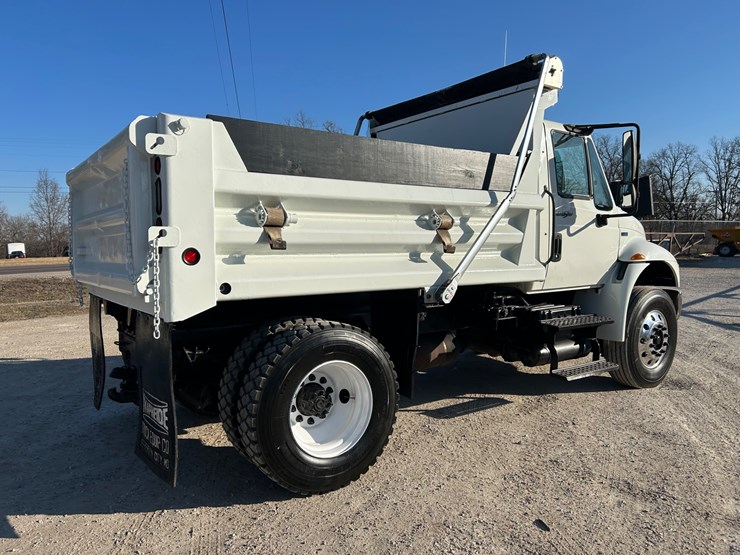 2013-international-durastar-4400-image-19