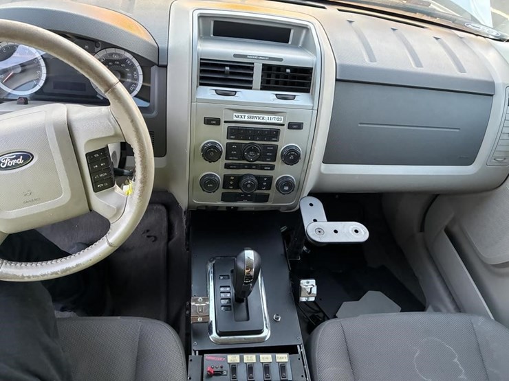 2009-ford-escape-image-15