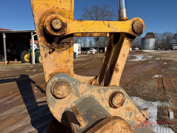 2018-komatsu-pc210-lc-11-image-14