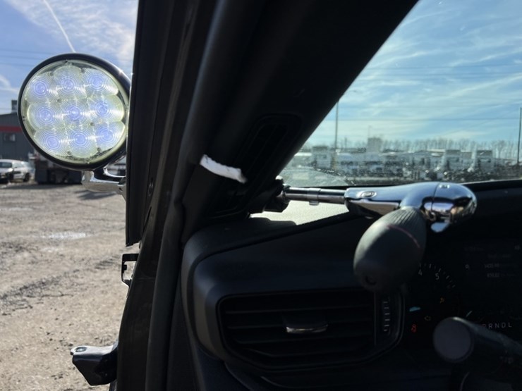 2024-ford-explorer-image-31