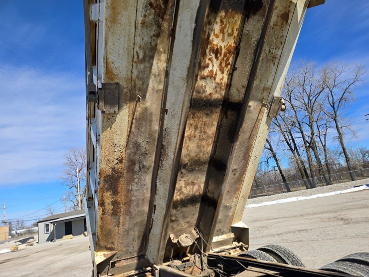 1998-mack-dm600-image-44