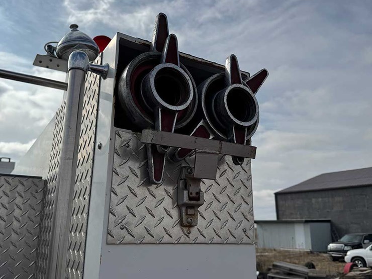 1983-international-s1700-image-6