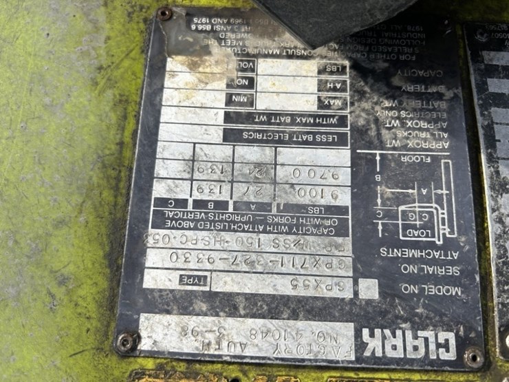 clark-gpx55-forklift-image-17