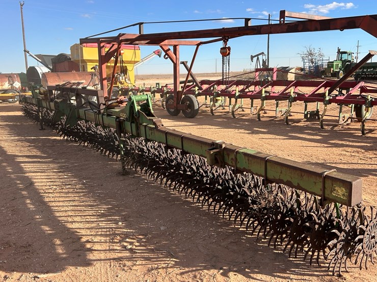 john-deere-400-image-3