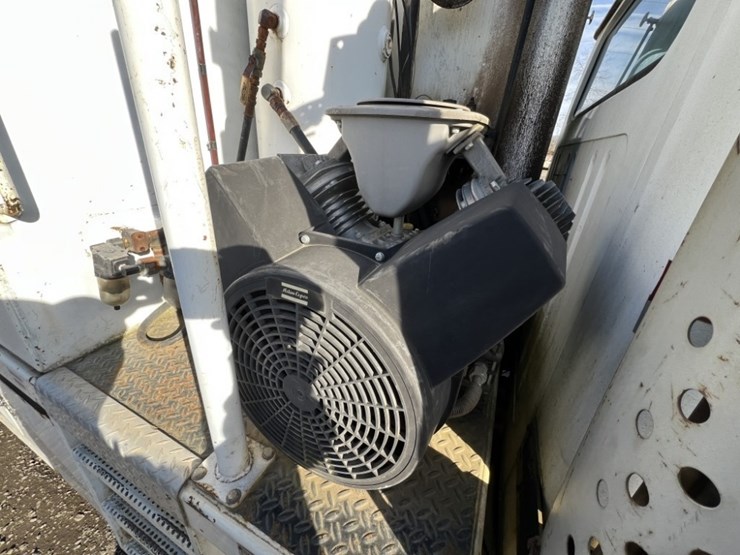 1990-international-4900-image-26