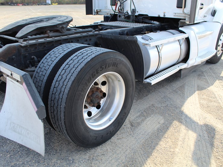 2020-kenworth-t650-image-7