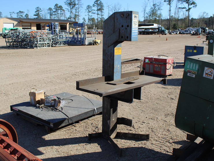 #3461-•-otc-25-ton-drill-press-image-1