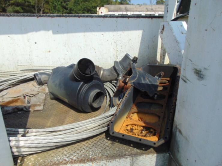 2004-ford-f750-image-12