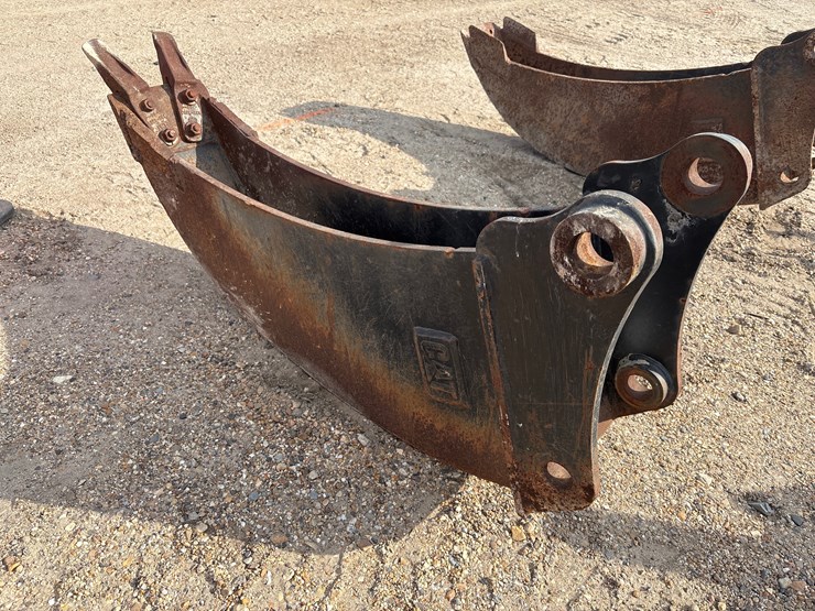 #3544-•-trenching-bucket-image-2