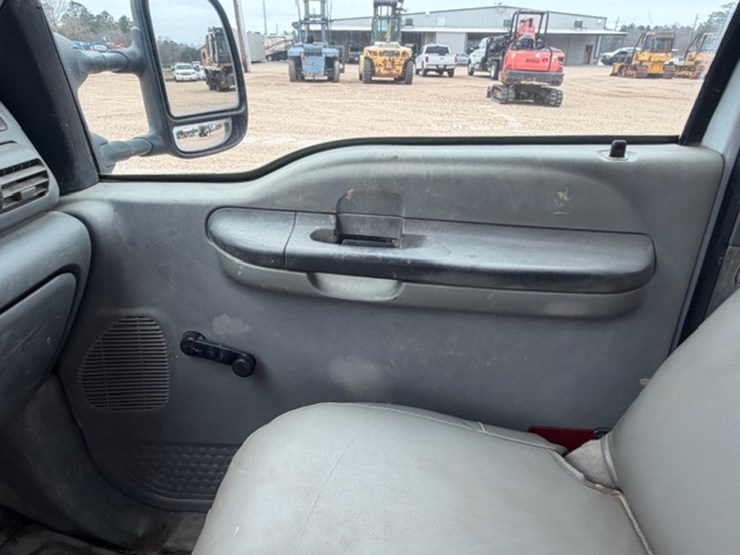 2006-ford-f250-image-25