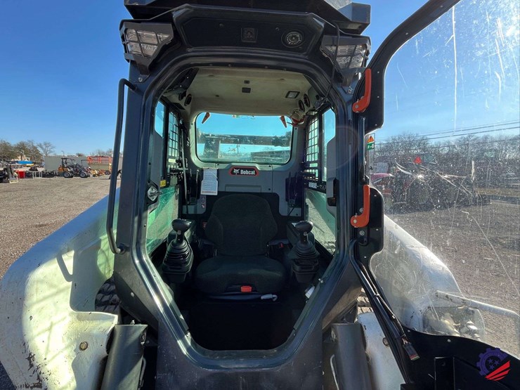 2024-bobcat-t86-image-29