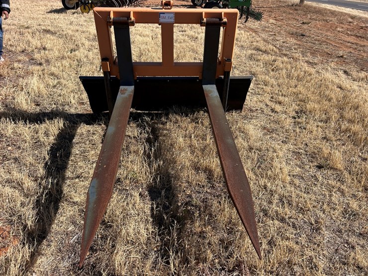 #72-•-sm-fab-bale-mover-image-3