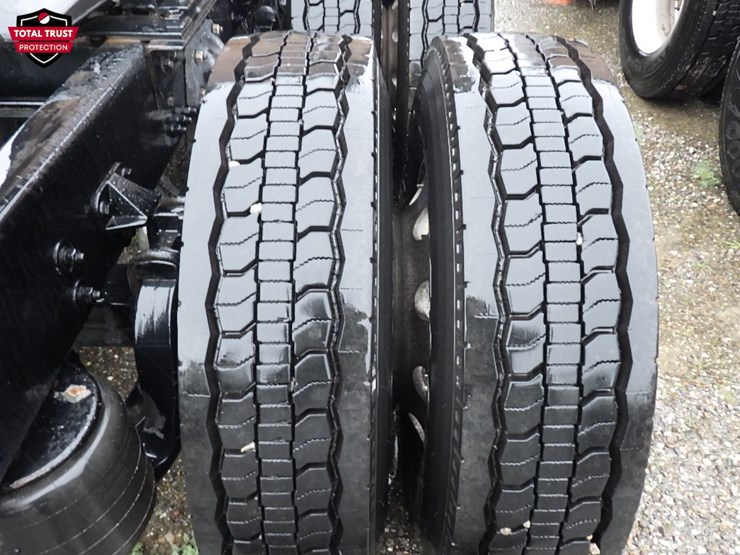 2022-kenworth-t680-image-10