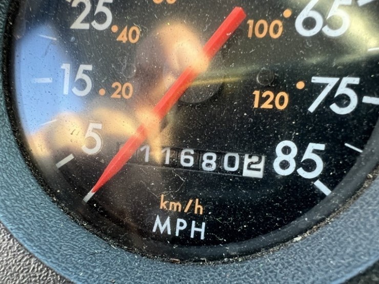 2000-freightliner-fl50-image-20