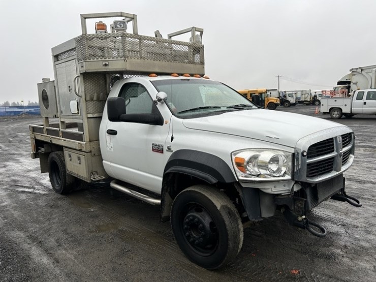 2009-dodge-ram-5500-image-7