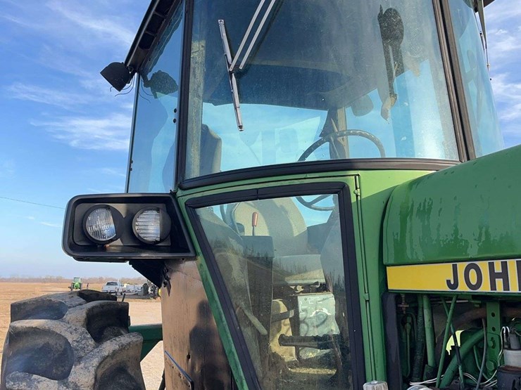 john-deere-4640-image-24