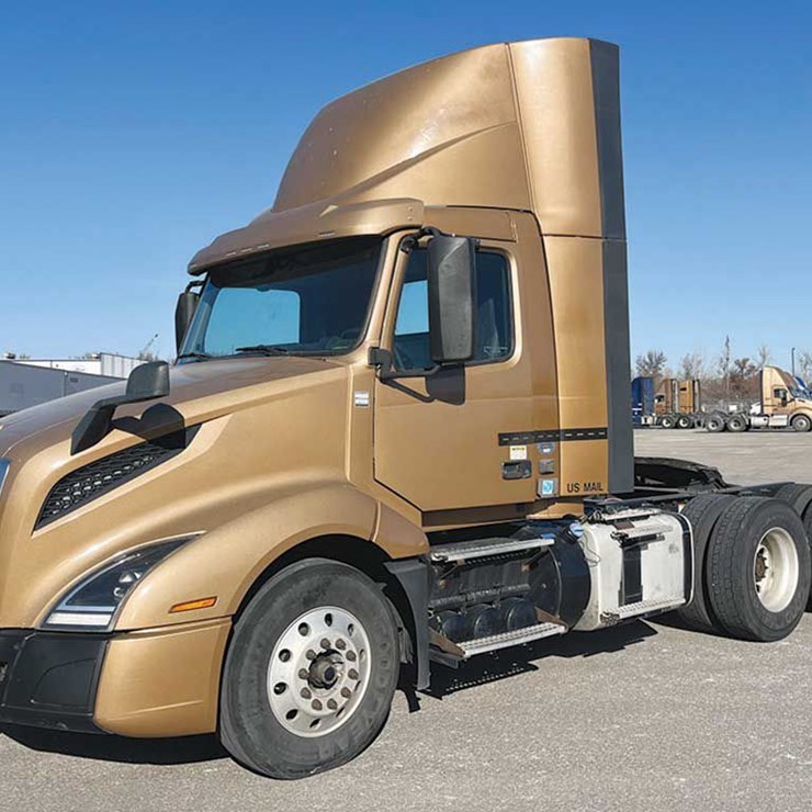 2019 VOLVO VNL 300