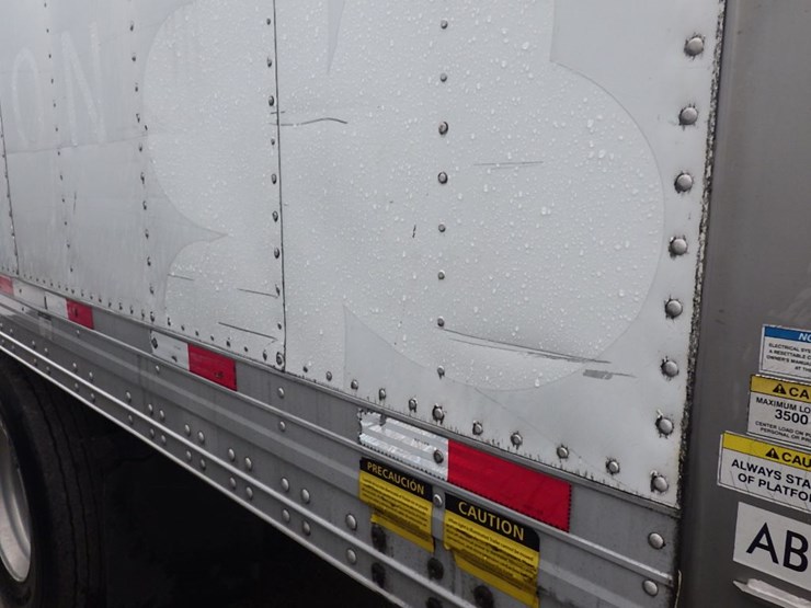 2016-hyundai-reefer-image-17