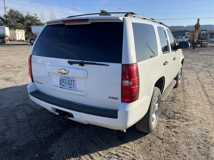 2009-chevrolet-tahoe-image-4